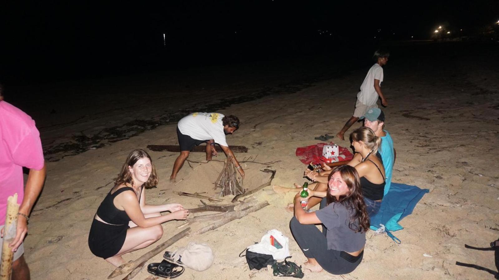 Roby Homestay Kuta  ภายนอก รูปภาพ