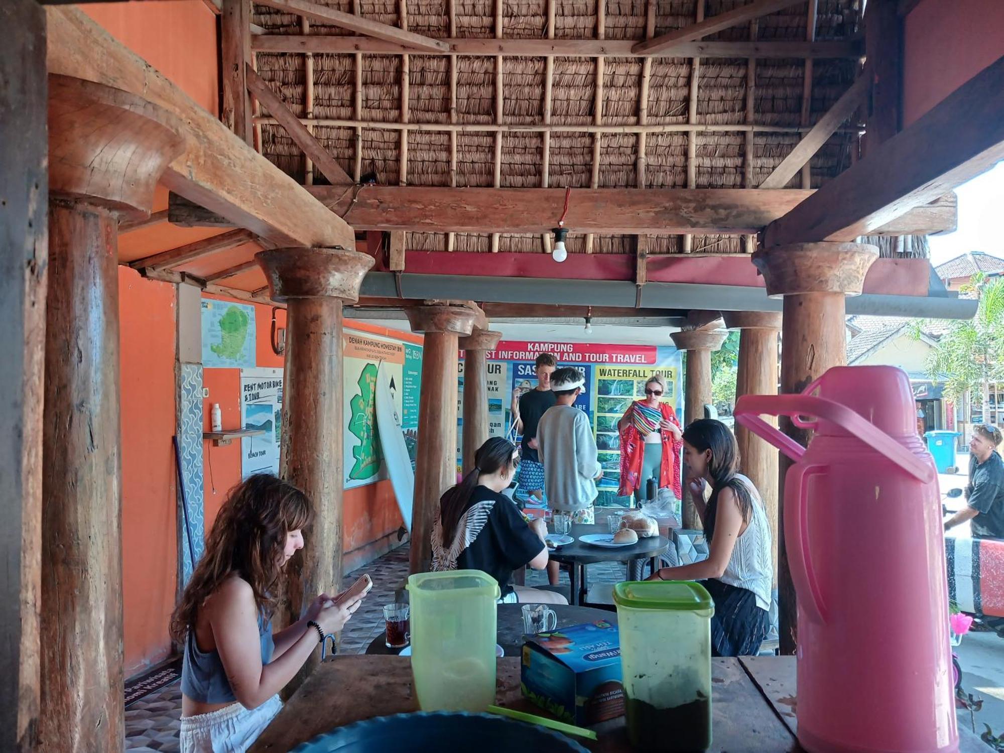 Roby Homestay Kuta  ภายนอก รูปภาพ