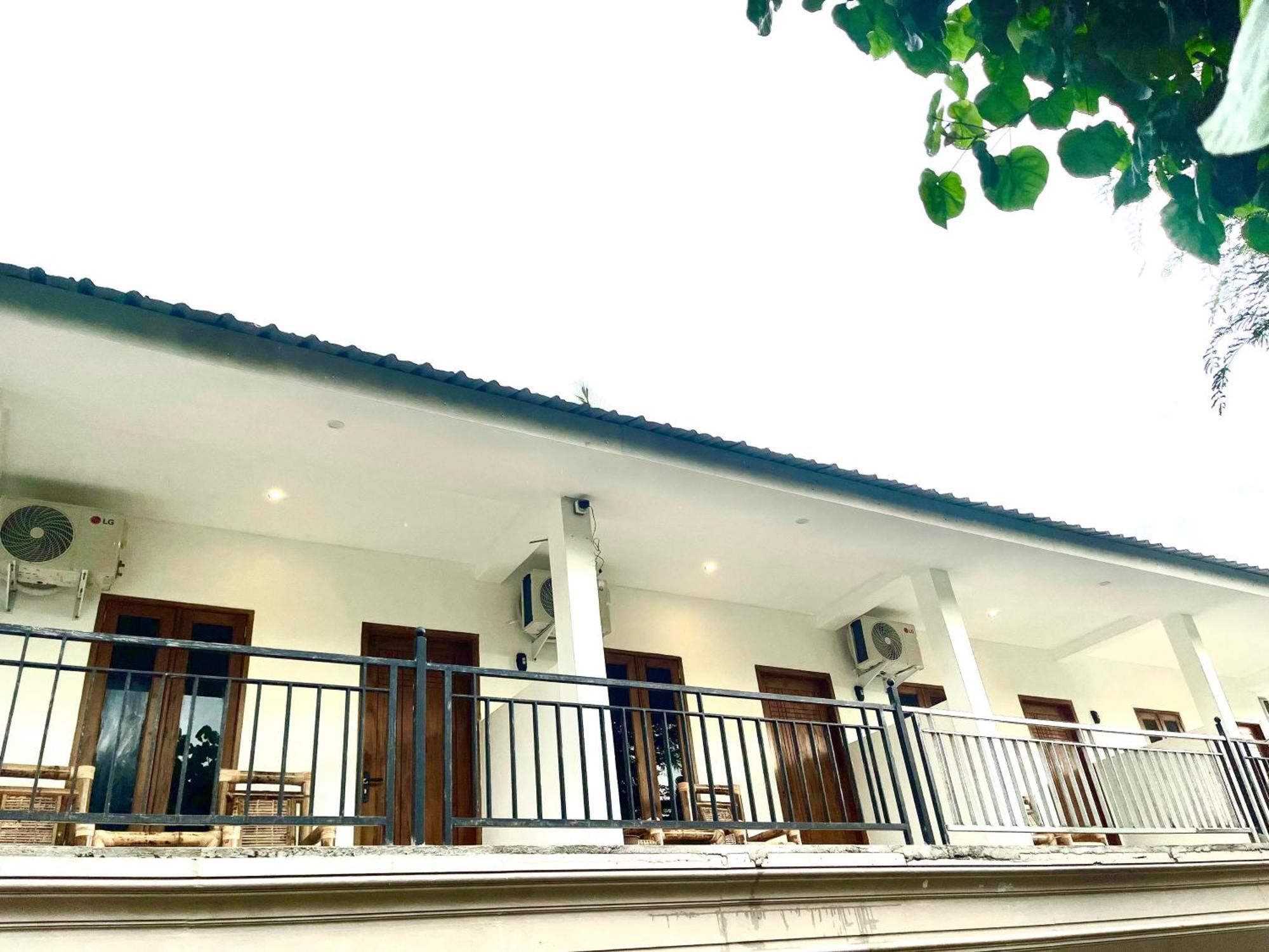 Roby Homestay Kuta  ภายนอก รูปภาพ