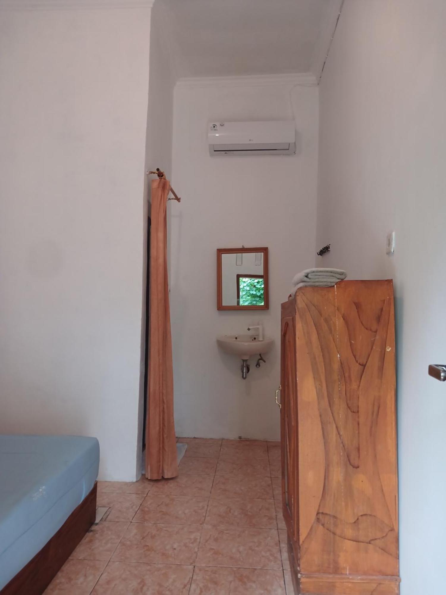 Roby Homestay Kuta  ห้อง รูปภาพ