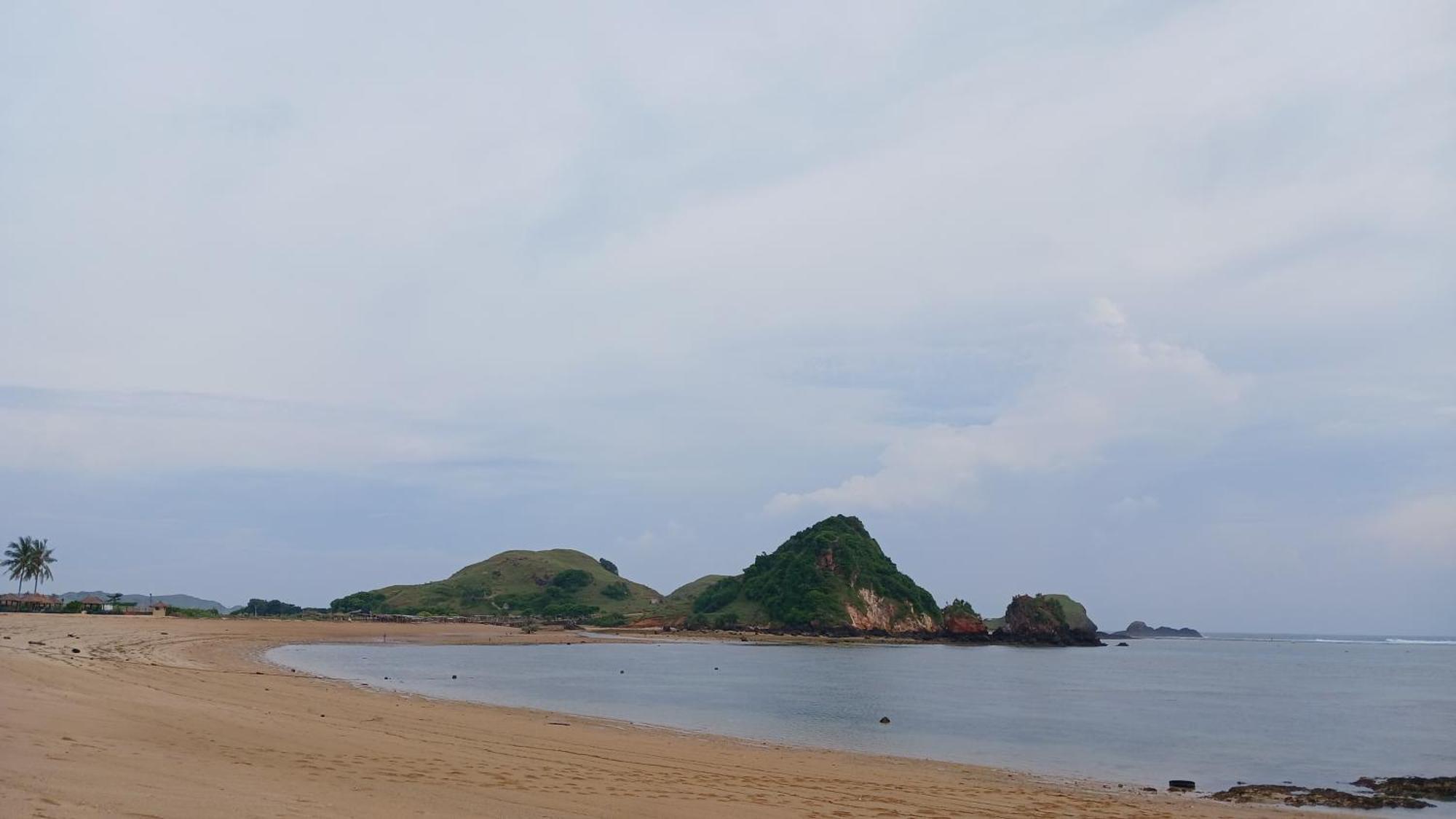 Roby Homestay Kuta  ภายนอก รูปภาพ